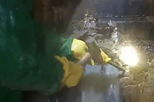 神农架消防水池堵漏施工视频